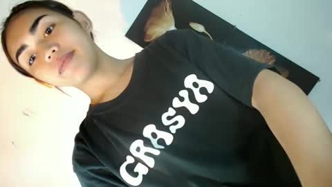 Snapshot of dolly_joana chatting on October 5, 10:40 pm dolly_joana online show from October 5, 10:40 pm