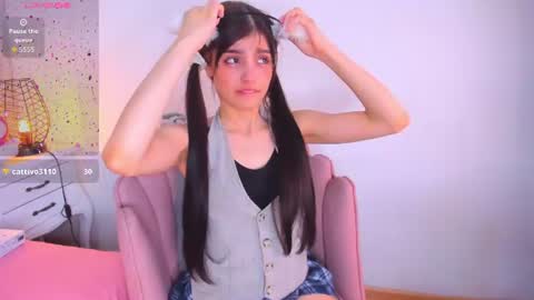 Snapshot of dolly_kitter chatting on July 22, 11:57 am dolly_kitter online show from July 22, 11:57 am