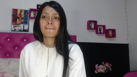 Snapshot of dolly_ran_ chatting on October 2, 3:24 am Loli online show from October 2, 3:24 am