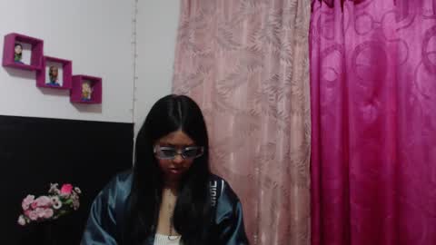 Snapshot of dolly_ran_ chatting on October 7, 3:14 am Loli online show from October 7, 3:14 am