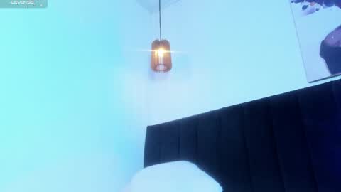 Call me Zoe  online show from July 6, 3:03 pm