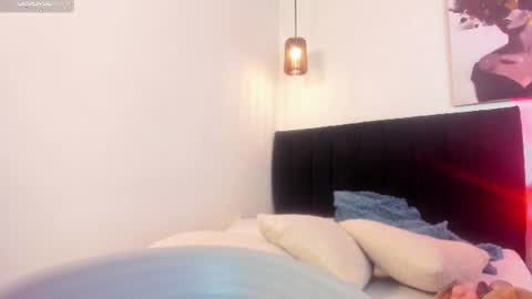 Call me Zoe  online show from July 30, 3:33 pm