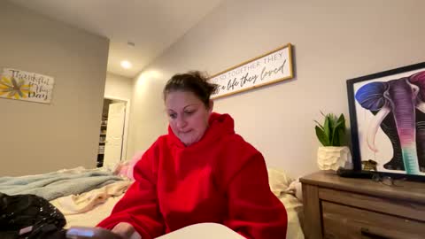 Dolly online show from March 2, 12:20 am