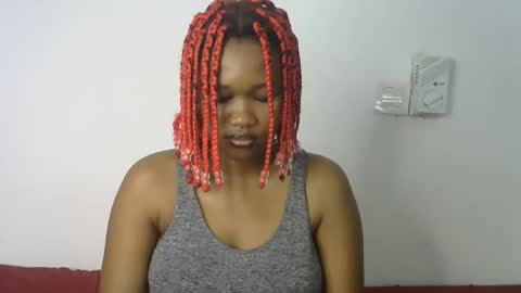 Snapshot of dollyplum chatting on October 3, 10:56 am Cushey online show from October 3, 10:56 am