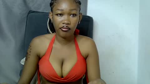Snapshot of dollyplum chatting on July 16, 8:09 am Cushey online show from July 16, 8:09 am