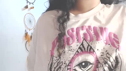 Snapshot of dollysweet666 chatting on December 11, 4:07 am dollysweet666 online show from December 11, 4:07 am