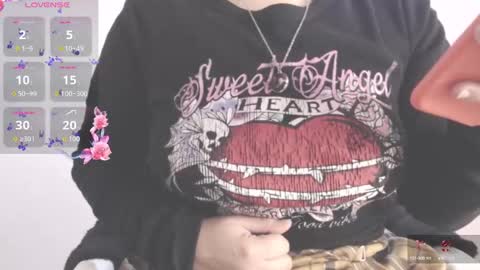 Snapshot of dollysweet666 chatting on September 26, 7:01 am dollysweet666 online show from September 26, 7:01 am