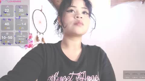 Snapshot of dollysweet666 chatting on October 1, 10:32 am dollysweet666 online show from October 1, 10:32 am