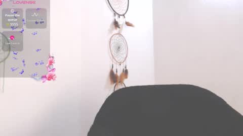 Snapshot of dollysweet666 chatting on October 19, 10:05 am dollysweet666 online show from October 19, 10:05 am