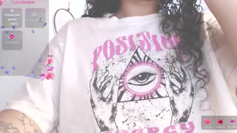 Snapshot of dollysweet666 chatting on November 6, 11:37 pm dollysweet666 online show from November 6, 11:37 pm