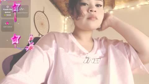 Snapshot of dollysweet666 chatting on December 15, 6:28 am dollysweet666 online show from December 15, 6:28 am