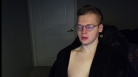 doloresman online show from February 22, 2:15 pm