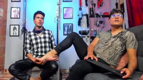 Snapshot of dom2travelers_sm chatting on February 3, 5:24 pm Diego Castell online show from February 3, 5:24 pm