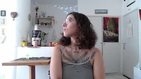Snapshot of domenica_dos_ouros chatting on April 17, 2:20 pm sweet domme online show from April 17, 2:20 pm