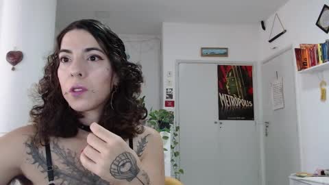 Snapshot of domenica_dos_ouros chatting on April 19, 4:39 pm sweet domme online show from April 19, 4:39 pm