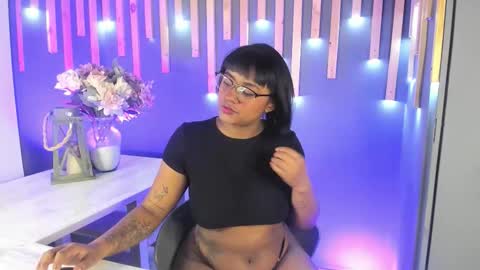 domiiniquex online show from March 29, 1:33 pm