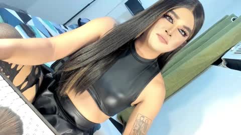 Snapshot of domina_angela chatting on September 30, 2:44 pm ANGELA online show from September 30, 2:44 pm