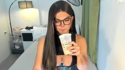 ANGELA online show from June 17, 1:23 pm
