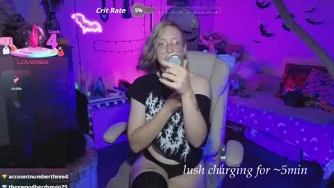 Bigbearnbunnyboy online show from June 8, 11:38 pm