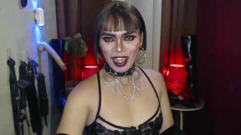 diana online show from March 30, 2:29 pm