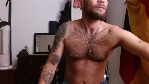 Logan - INDEPENDET MODEL online show from June 7, 5:06 pm