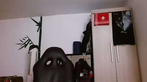 Logan - INDEPENDET MODEL online show from June 14, 2:24 am