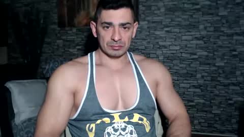 Snapshot of dominatemuscle chatting on January 13, 6:27 am Kevin online show from January 13, 6:27 am
