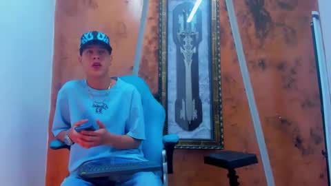 Snapshot of dominic_bigcock19_ chatting on December 22, 6:43 am dominic_bigcock19_ online show from December 22, 6:43 am