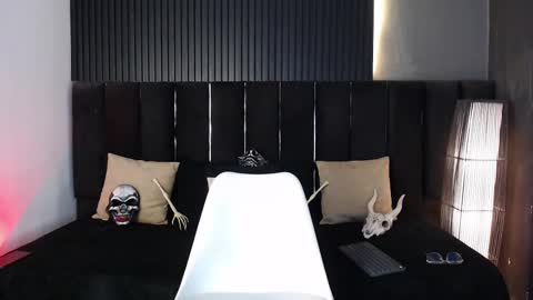 Snapshot of dominic_ghost chatting on October 10, 10:09 pm Dominic online show from October 10, 10:09 pm