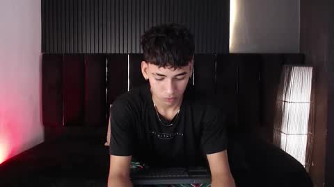 Snapshot of dominic_ghost chatting on November 13, 3:38 am Dominic online show from November 13, 3:38 am