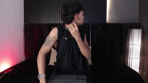 Dominic online show from December 23, 5:05 am