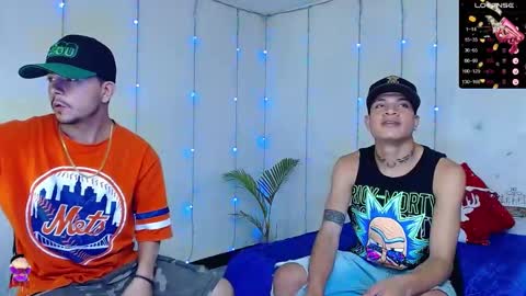 Snapshot of dominic_hanks chatting on December 19, 4:46 pm DOMINIC AND ANDREW online show from December 19, 4:46 pm