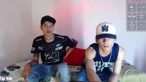 Snapshot of dominic_hanks chatting on October 17, 12:30 pm DOMINIC AND ANDREW online show from October 17, 12:30 pm