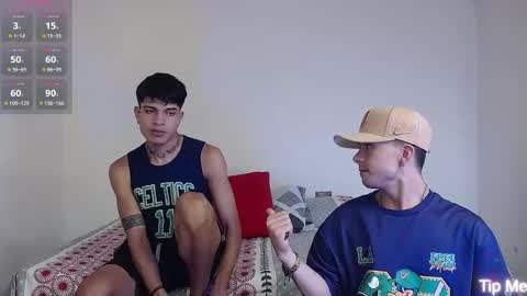 Snapshot of dominic_hanks chatting on October 29, 5:31 am DOMINIC AND ANDREW online show from October 29, 5:31 am