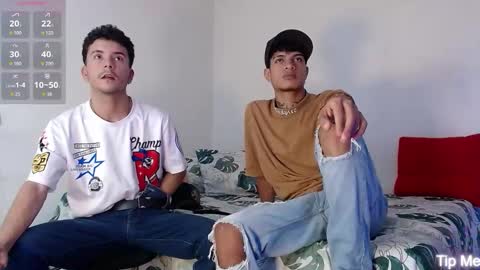 Snapshot of dominic_hanks chatting on November 30, 7:56 am DOMINIC AND ANDREW online show from November 30, 7:56 am