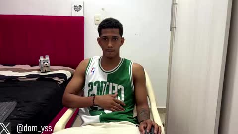 Snapshot of dominic_smith_ chatting on February 20, 9:09 pm dominic_smith_ online show from February 20, 9:09 pm