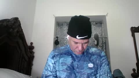 Snapshot of dominicanorico chatting on May 6, 6:46 pm luis online show from May 6, 6:46 pm