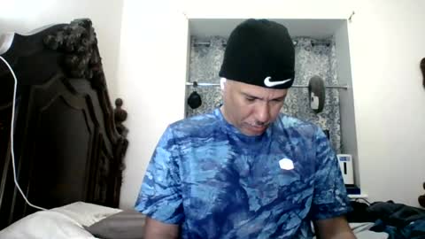 luis online show from June 23, 10:19 pm