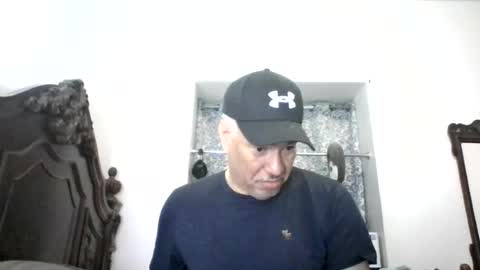 luis online show from July 1, 9:03 pm