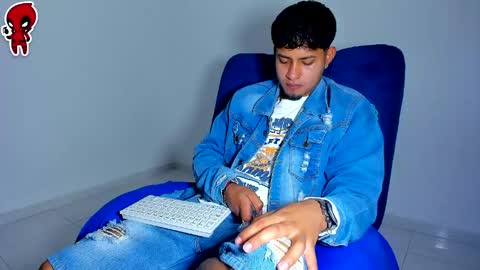  Dominic  online show from May 15, 3:13 am
