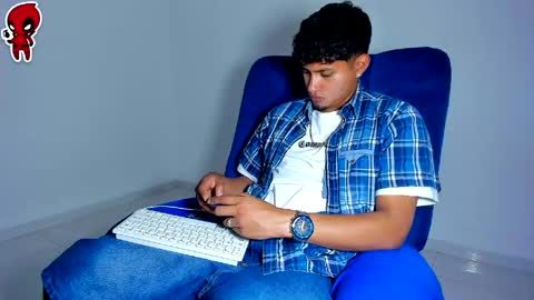  Dominic  online show from May 21, 4:08 am