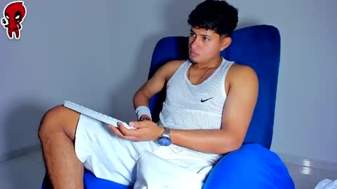  Dominic  online show from June 3, 2:03 am