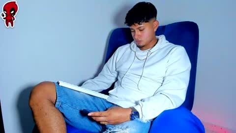  Dominic  online show from June 10, 12:33 am