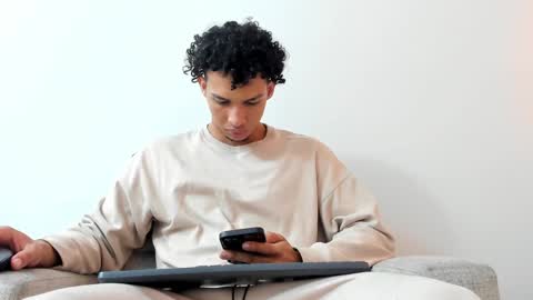 Snapshot of dominick_star chatting on December 21, 3:36 am Dominick Star online show from December 21, 3:36 am