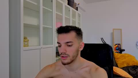 dominicvalente online show from February 6, 12:41 pm