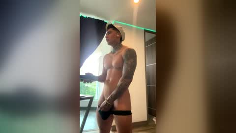 Snapshot of dominiofit chatting on May 23, 1:26 pm Only fans Ronnie col---InstaRonniecolleman online show from May 23, 1:26 pm