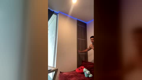Snapshot of dominiofit chatting on June 5, 12:00 pm Only fans Ronnie col---InstaRonniecolleman online show from June 5, 12:00 pm