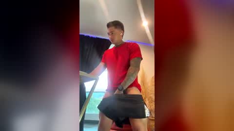 Snapshot of dominiofit chatting on July 6, 11:40 am Only fans Ronnie col---InstaRonniecolleman online show from July 6, 11:40 am