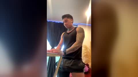 Snapshot of dominiofit chatting on July 16, 11:38 am Only fans Ronnie col---InstaRonniecolleman online show from July 16, 11:38 am