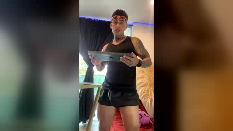 Snapshot of dominiofit chatting on July 18, 12:09 pm Only fans Ronnie col---InstaRonniecolleman online show from July 18, 12:09 pm